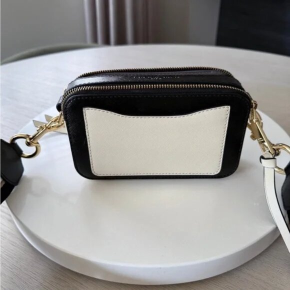 Marc Jacobs White and Gold Crossbody Bag - Picture 4 of 4